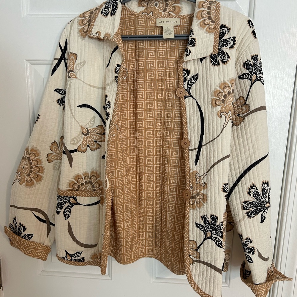 Appleseeds quilted jacket size Large